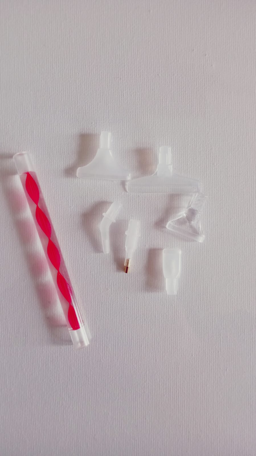 Lápiz transparente con puntas de plástico