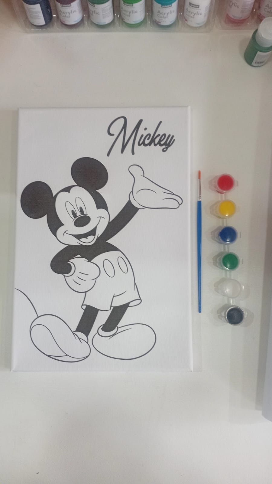 MICKEY MOUSE PINTURA POR NÚMERO EN BASTIDOR